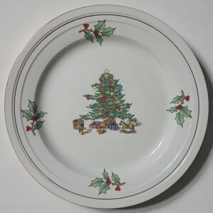 Vtg 90's Holiday Hostess 8 1/4" Salad Plate Tienshen Christmas Tree Holly Gold